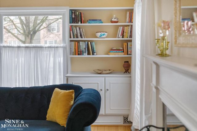 171 Merriweather Road, Grosse Pointe Farms, MI 48236