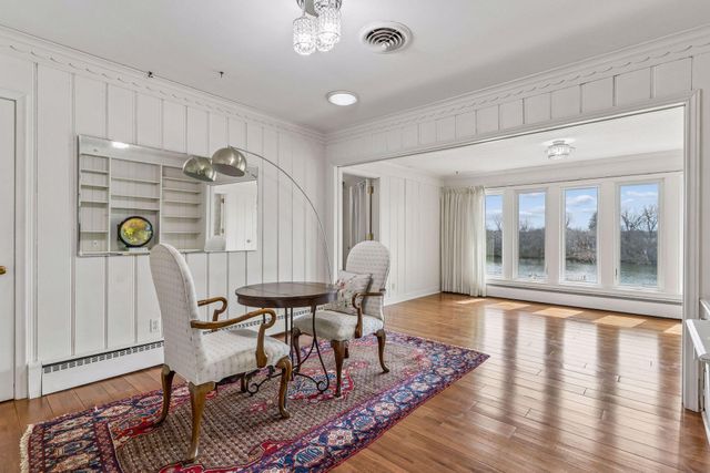 2685 Shadywood Road, Excelsior, MN 55331