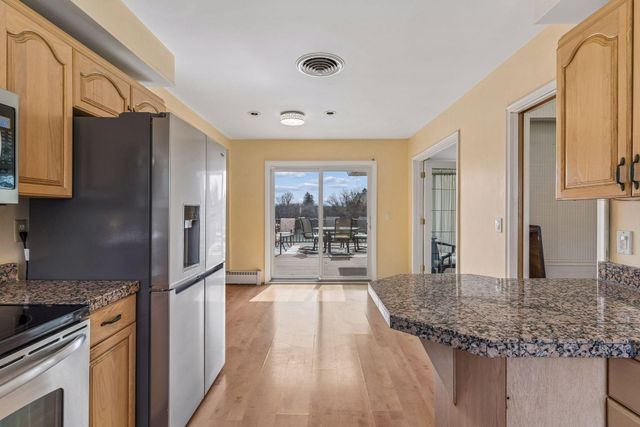 2685 Shadywood Road, Excelsior, MN 55331