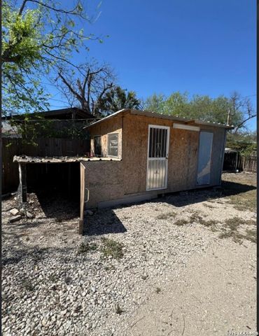 1111 DELGADO ST, San Antonio, TX 78207
