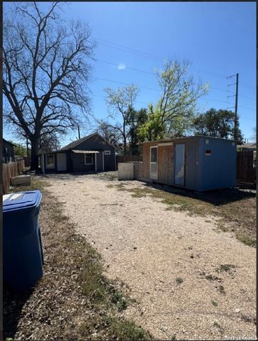 1111 DELGADO ST, San Antonio, TX 78207