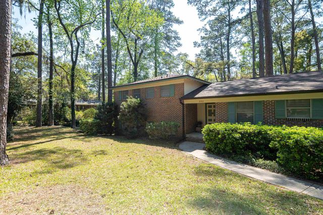 2102 Great Oak Drive, Tallahassee, FL 32303