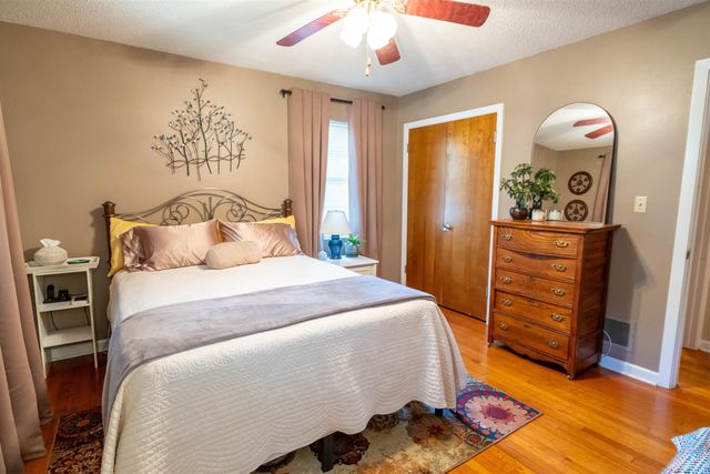 2102 Great Oak Drive, Tallahassee, FL 32303