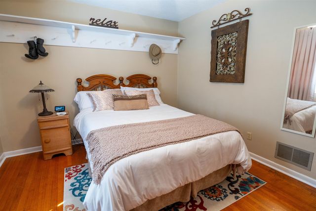 2102 Great Oak Drive, Tallahassee, FL 32303