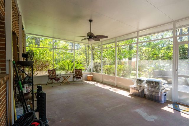 2102 Great Oak Drive, Tallahassee, FL 32303