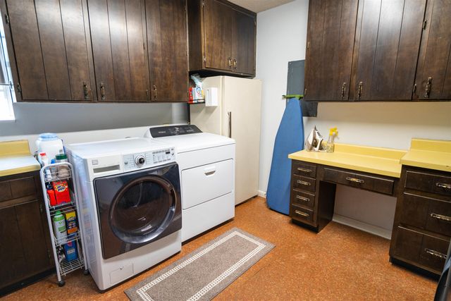 2102 Great Oak Drive, Tallahassee, FL 32303