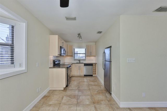 10220 GULF BOULEVARD 1, Treasure Island, FL 33706