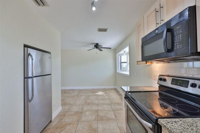 10220 GULF BOULEVARD 1, Treasure Island, FL 33706