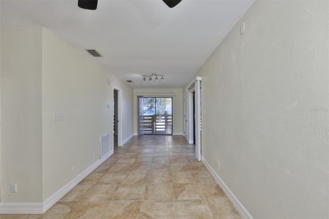 10220 GULF BOULEVARD 1, Treasure Island, FL 33706