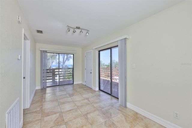 10220 GULF BOULEVARD 1, Treasure Island, FL 33706