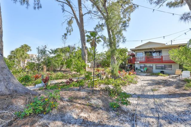 10220 GULF BOULEVARD 1, Treasure Island, FL 33706