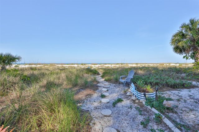 10220 GULF BOULEVARD 1, Treasure Island, FL 33706