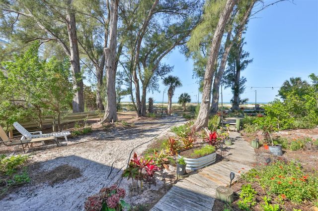 10220 GULF BOULEVARD 1, Treasure Island, FL 33706