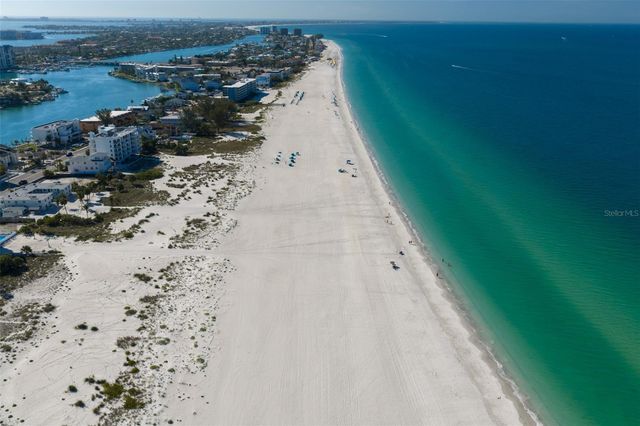 10220 GULF BOULEVARD 1, Treasure Island, FL 33706