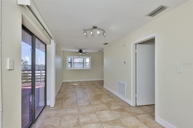 10220 GULF BOULEVARD 1, Treasure Island, FL 33706