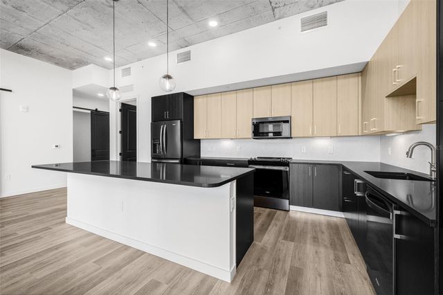 221 MAIN STREET N PH 1612, St Petersburg, FL 33716