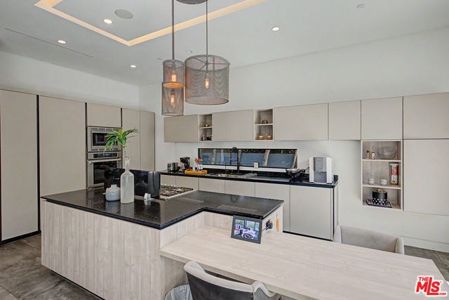 622 S Sycamore Avenue, Los Angeles, CA 90036