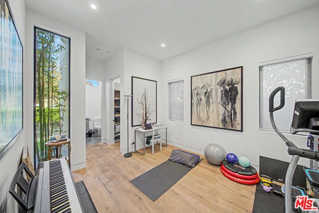 622 S Sycamore Avenue, Los Angeles, CA 90036
