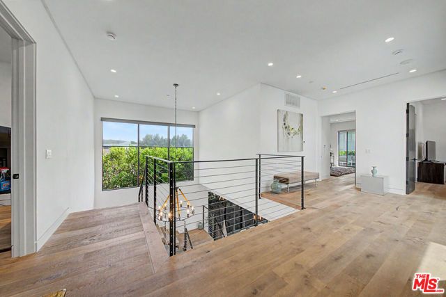 622 S Sycamore Avenue, Los Angeles, CA 90036