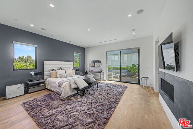 622 S Sycamore Avenue, Los Angeles, CA 90036