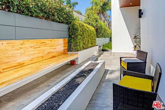 622 S Sycamore Avenue, Los Angeles, CA 90036