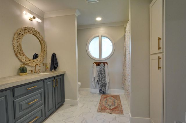 23065 Elberta Ln, Zachary, LA 70791