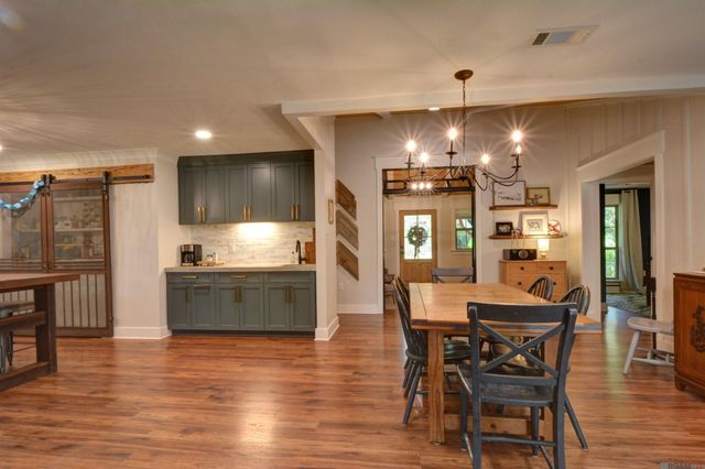 23065 Elberta Ln, Zachary, LA 70791