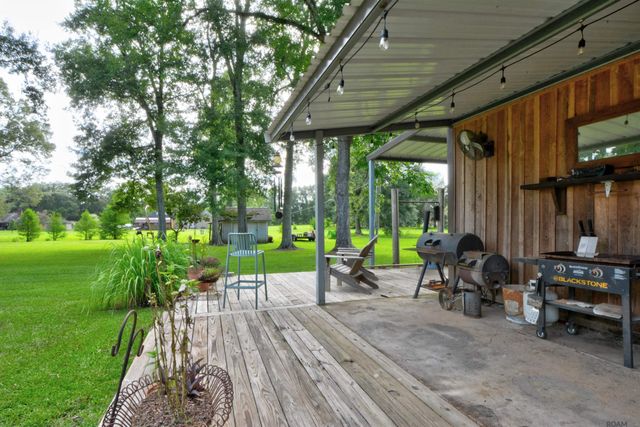 23065 Elberta Ln, Zachary, LA 70791