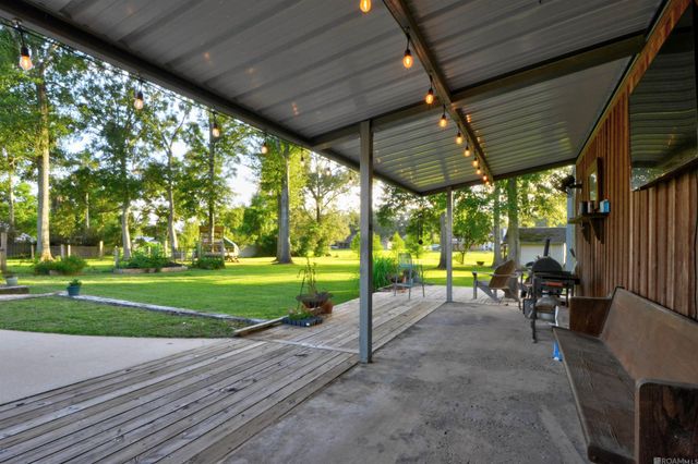 23065 Elberta Ln, Zachary, LA 70791