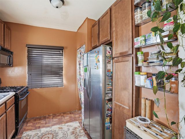 17055 Flora Street, Melvindale, MI 48122