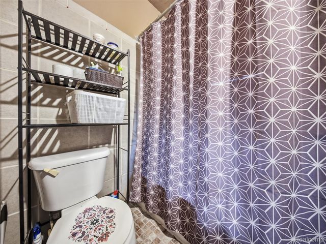 17055 Flora Street, Melvindale, MI 48122