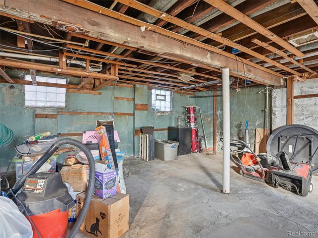 17055 Flora Street, Melvindale, MI 48122