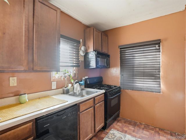 17055 Flora Street, Melvindale, MI 48122