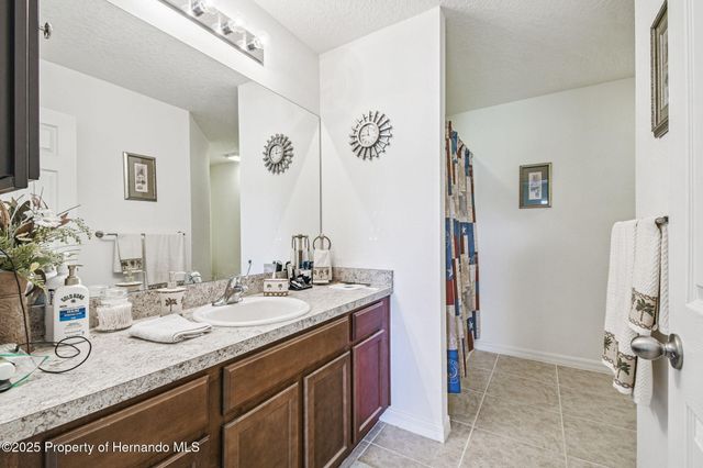 30821 Water Lily Drive, Brooksville, FL 34602