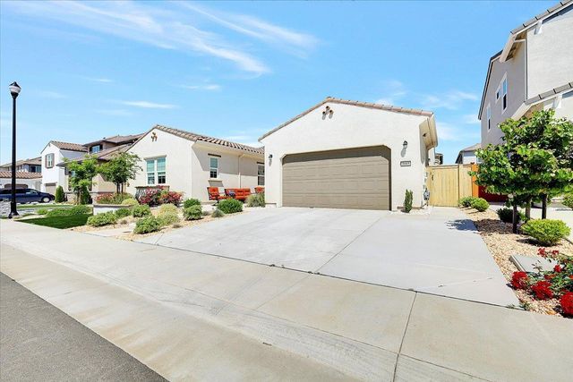 3065 Palo Alto St, Roseville, CA 95747
