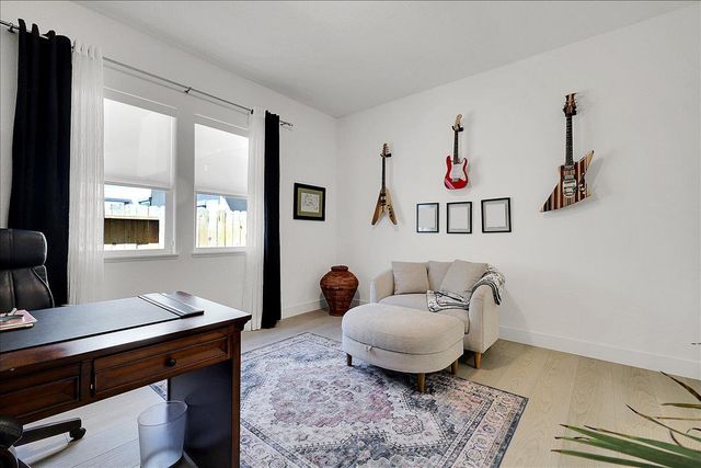 3065 Palo Alto St, Roseville, CA 95747