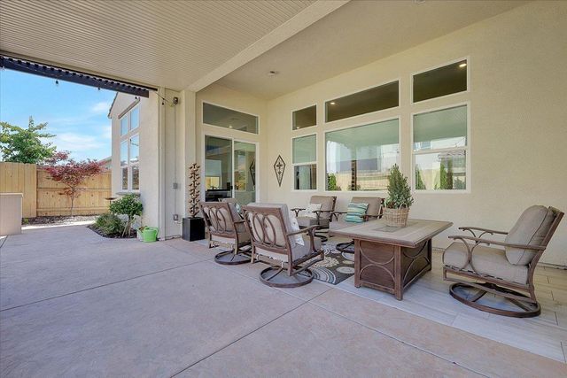 3065 Palo Alto St, Roseville, CA 95747