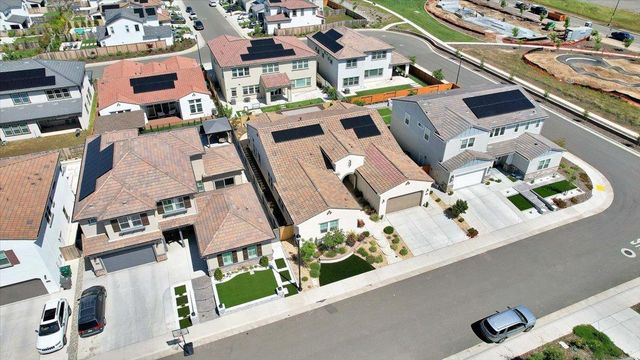 3065 Palo Alto St, Roseville, CA 95747