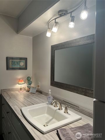 29408 O Street, Ocean Park, WA 98640