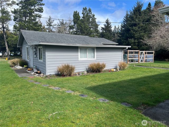 29408 O Street, Ocean Park, WA 98640