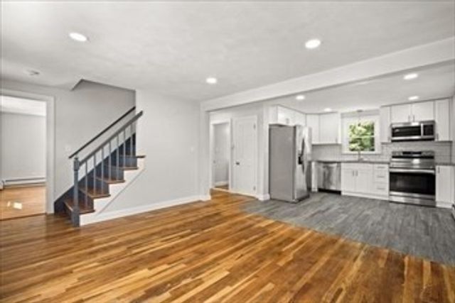 15 Boyden Drive, Foxboro, MA 02035