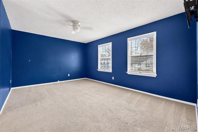 15556 Country Ridge Drive, Chesterfield, MO 63017