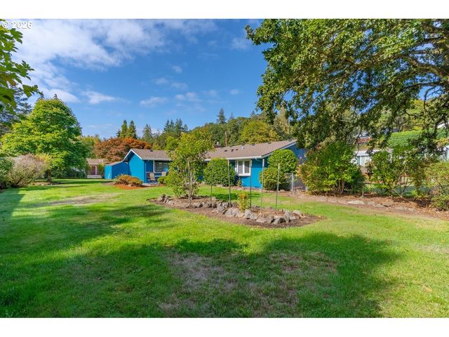 1395 Nw TWINS Ln, Albany, OR 97321