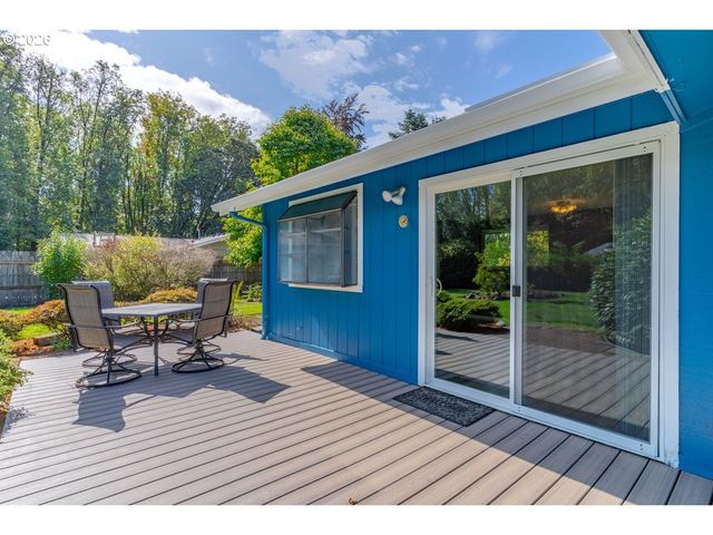 1395 Nw TWINS Ln, Albany, OR 97321
