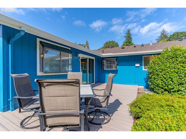 1395 Nw TWINS Ln, Albany, OR 97321