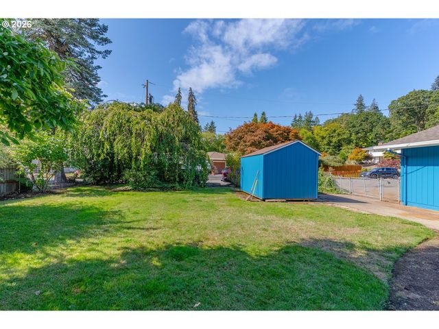 1395 Nw TWINS Ln, Albany, OR 97321