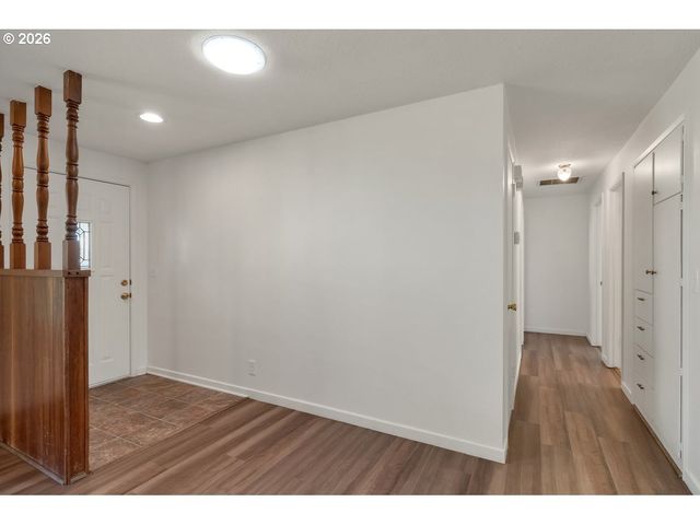 1395 Nw TWINS Ln, Albany, OR 97321