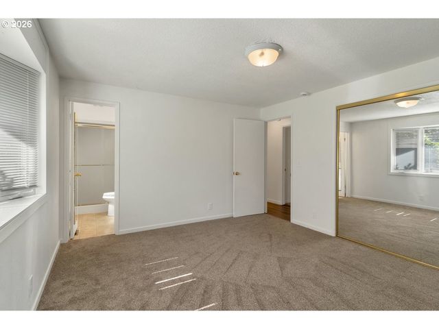 1395 Nw TWINS Ln, Albany, OR 97321