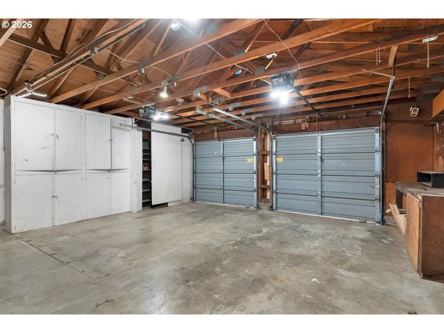 1395 Nw TWINS Ln, Albany, OR 97321