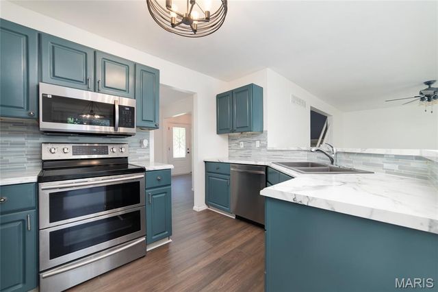 1272 Ashford Place Drive, O'fallon, MO 63366